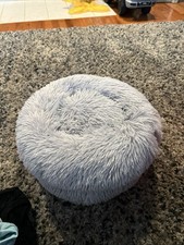 Round Plush Pet Bed for Dogs  Cats, Fluffy Soft Calming Bed Sleeping Kennel 16"