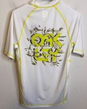 NEW OAKLEY White Camo Graphic Rashguard Swim Shirt Hydrolix Short Sleeve Size XS