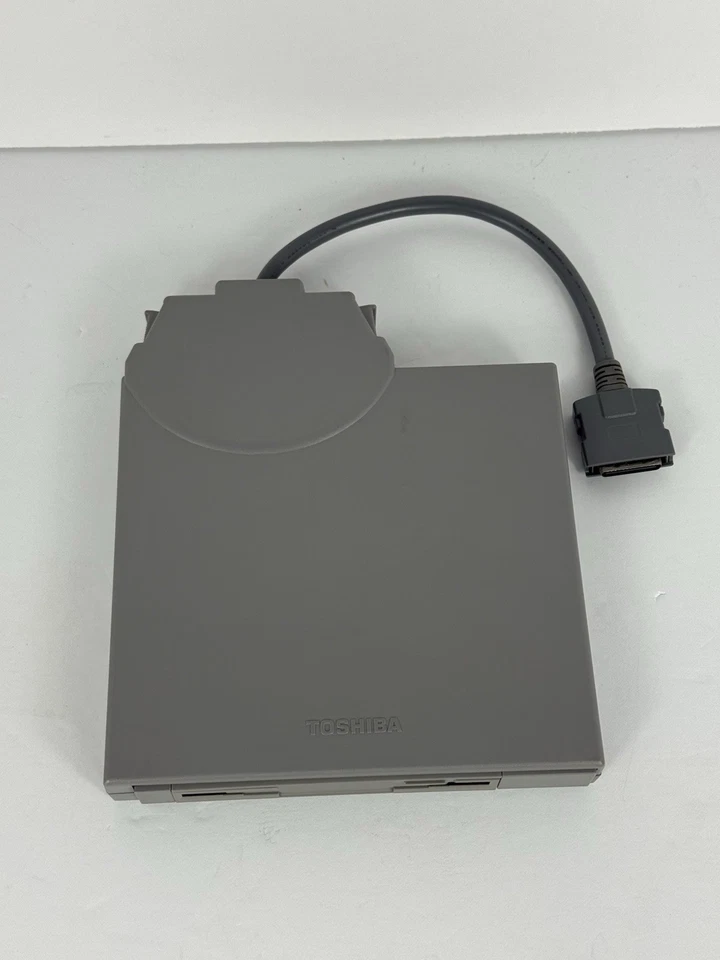 Toshiba FDD Attachment Case & External 3.5 Floppy Drive PA2611U Disk Japan 10/10 - Image 2 of 4