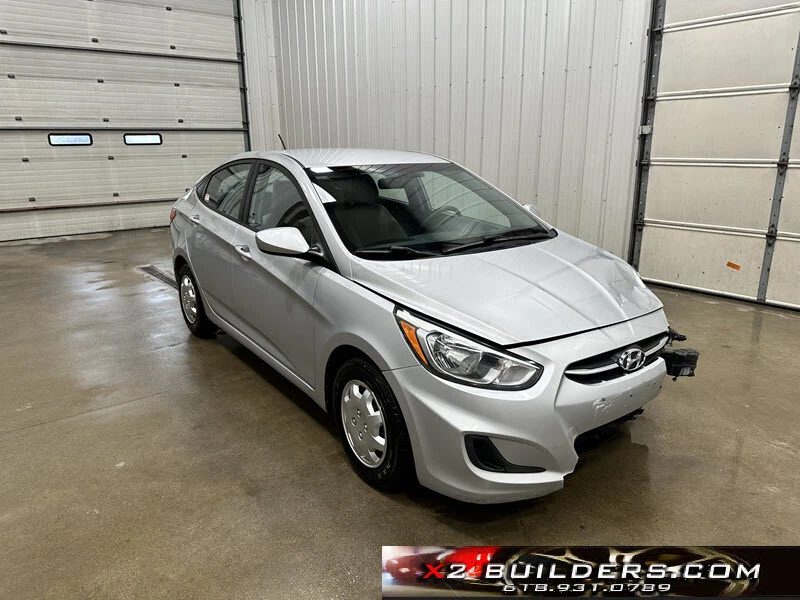 Hyundai Accent 2015  Foto 3 de 4