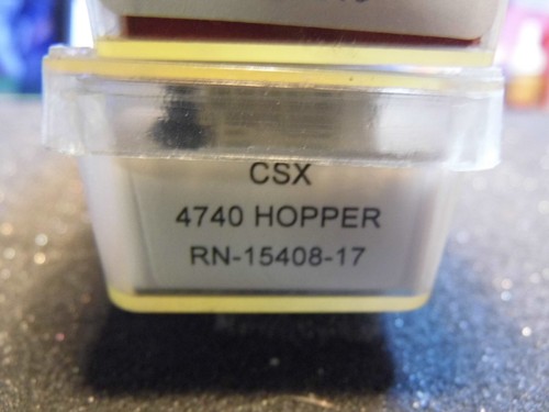 N - Red Caboose 15408-17 - 3 Bay Covered Hopper, CSX CSXT 259510 LN knuc cpl - Picture 2 of 2