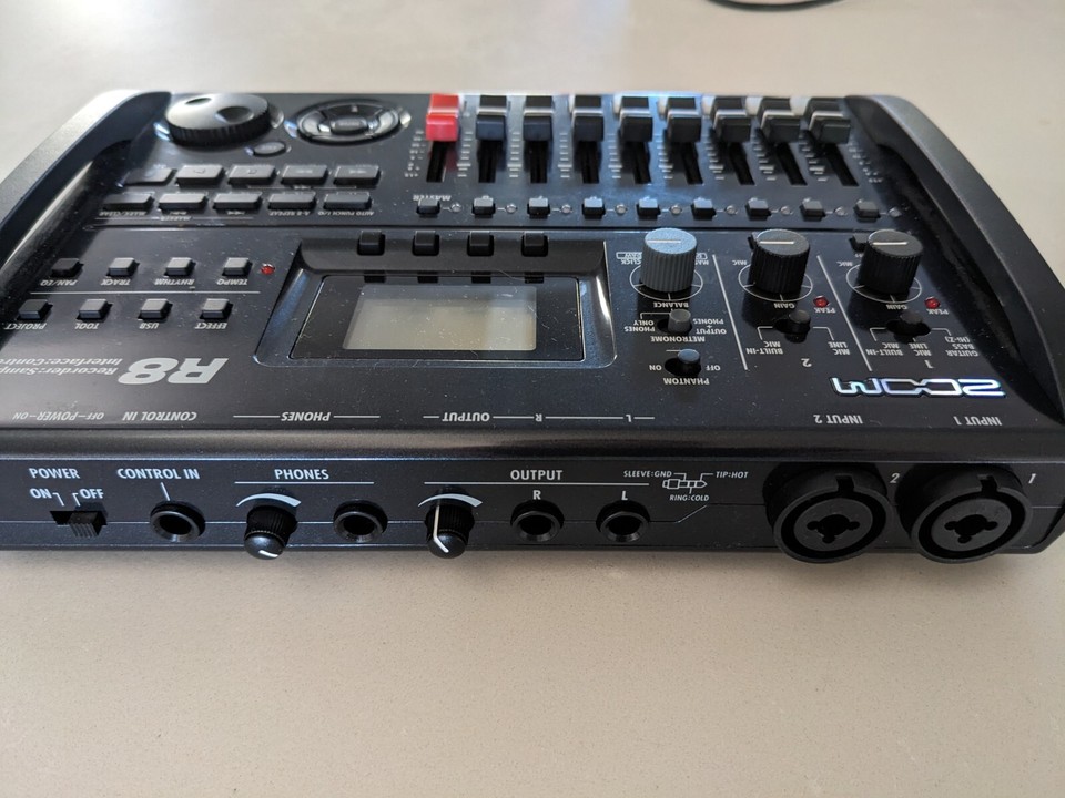 Zoom R8 EightTrack Digital Recorder 884354009977 eBay