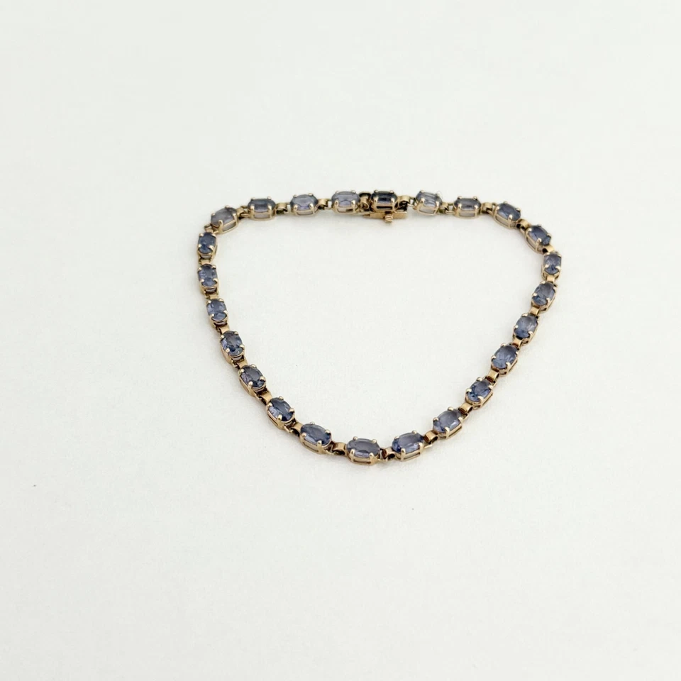 Brazalete de tenis de piedras preciosas de iolita de oro amarillo de 10 quilates de 7" Foto 3 de 4