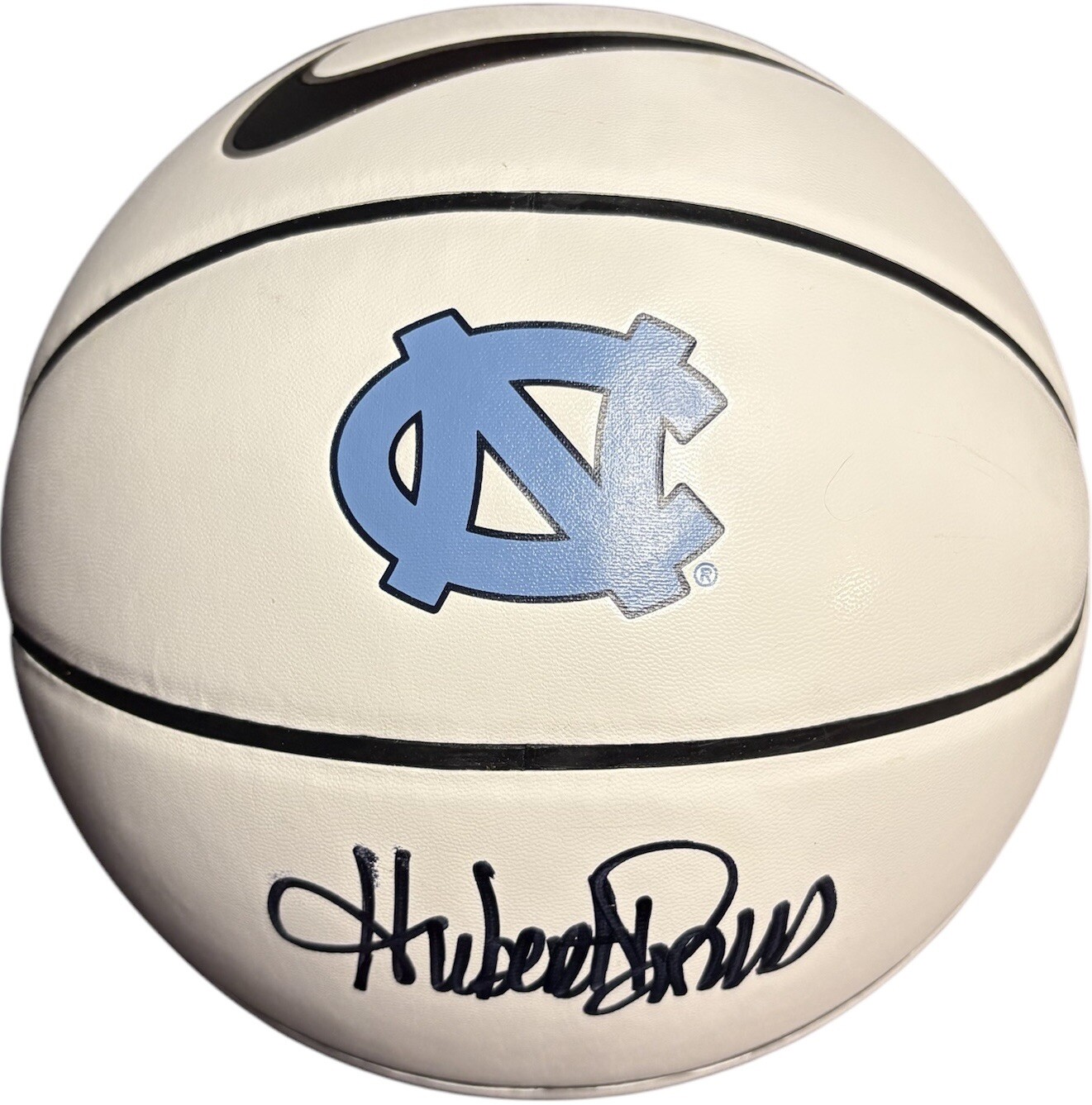 Hubert Davis Autographed Signed North Carolina Tar Heels Logo Basketball Beckett Certified 