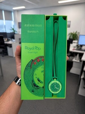 IN HAND Swatch x AP Royal Pop - Green Eight - - Neu