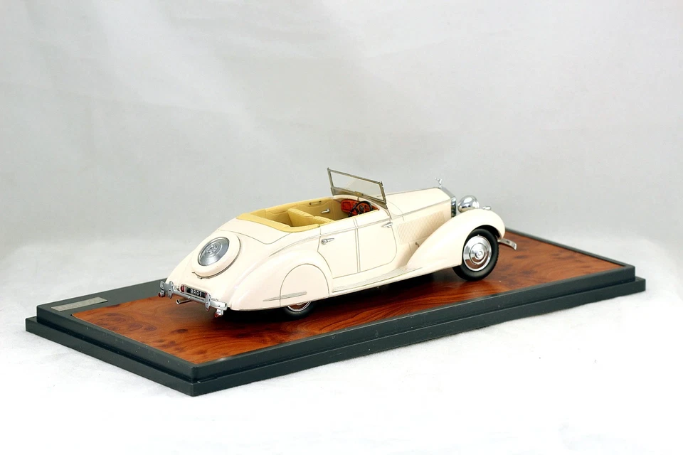 1:43 Matrix Scale Models MX41705-111 Rolls Royce 25/30 HP Gurney Nutting Tourer - Image 3 of 4
