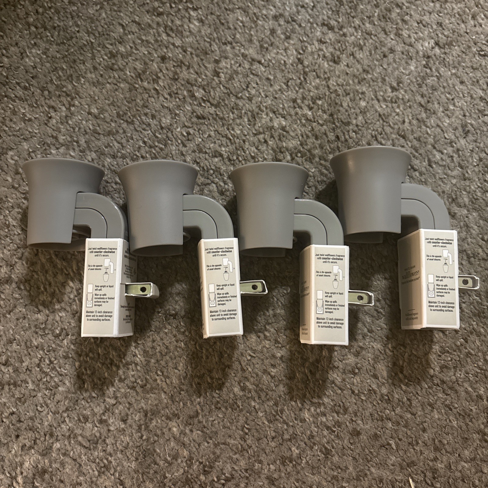 Bath & Body Works Gray Flare Wallflowers Fragrance Plug-In D