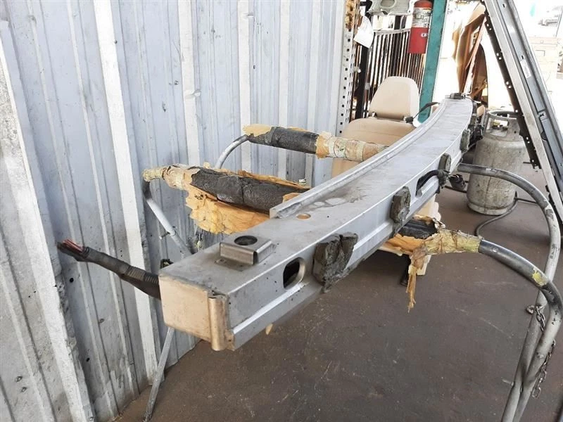 Barra de refuerzo de parachoques trasero Bentley Arnage  Foto 4 de 4