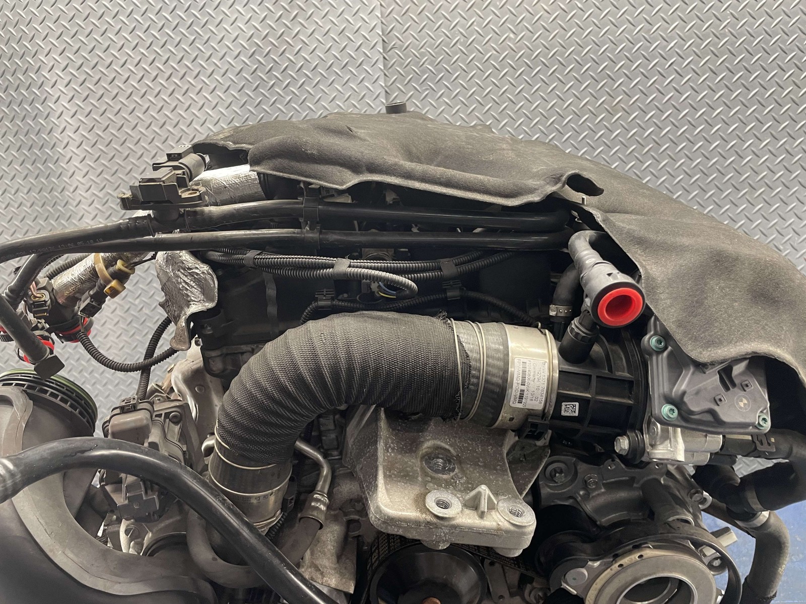 BMW i8 2019 Engine assembly