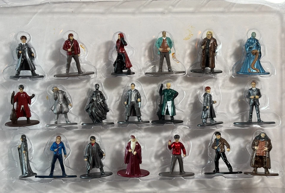 Jada Toys Nano Metalfigs Harry Potter Juego de 20 Mini Figuras Diecast #84414-NUEVO Foto 2 de 4