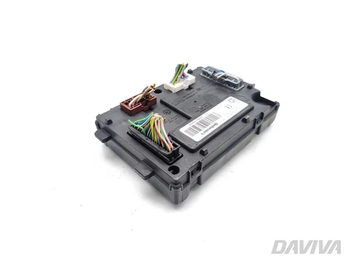 Dacia Sandero Module de commande central du corps 1.0 SCe 75 Essence 284B17490R