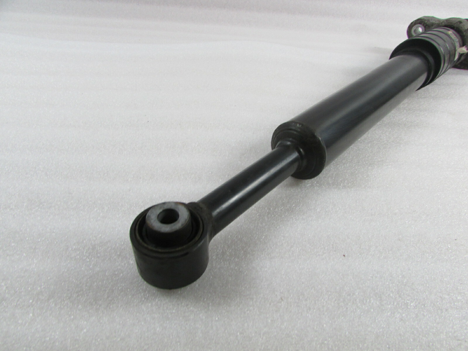 2014 Maserati Quattroporte, Rear Shock Absorber, Used, P/N 670002834