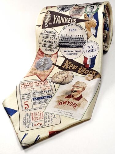 MUSEUM ARTIFACTS Handmade in USA 100% Silk Tie Mens NEW YORK YANKEES Necktie NEW