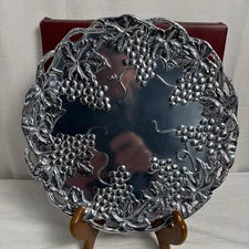 Arthur Court 1995 Grapes Cluster Round Platter Serving Tray, Plate 12"