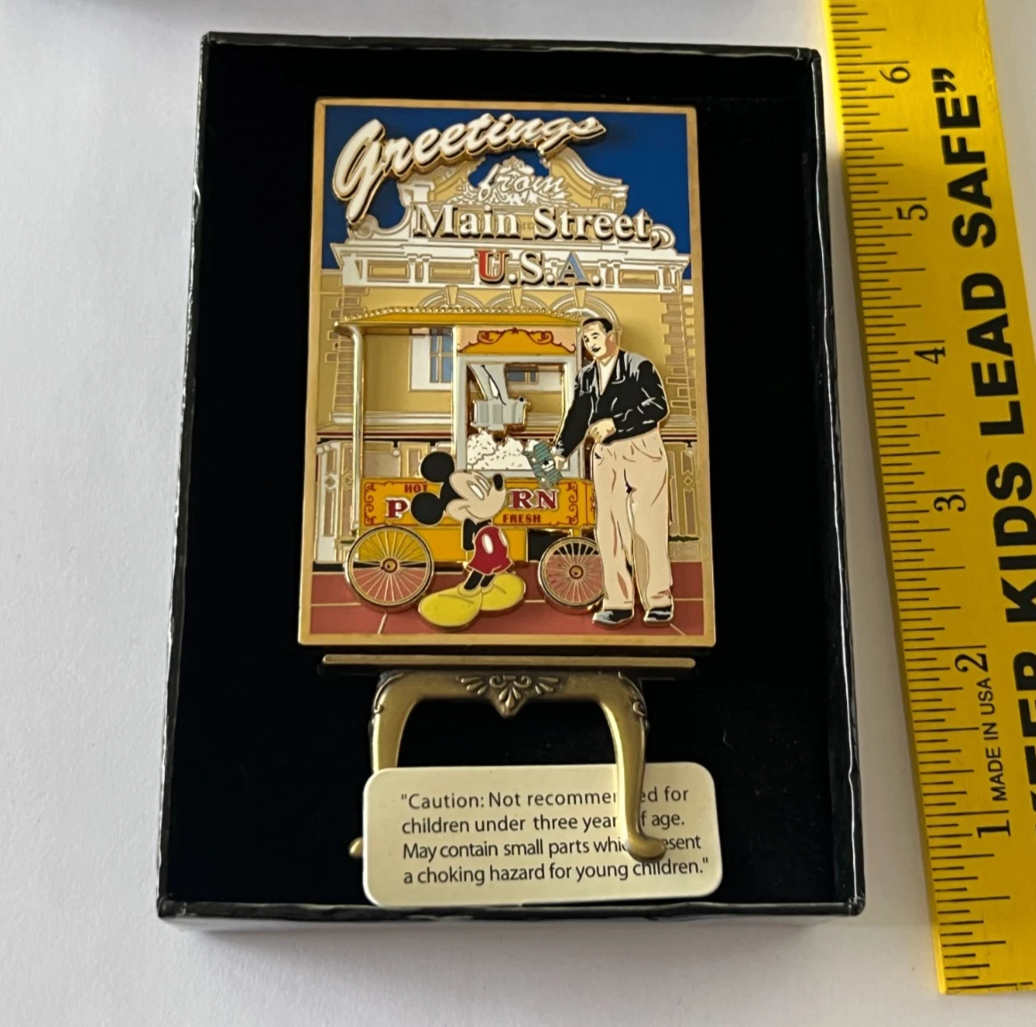 Disney Walt Mickey Main Street Box Pin LE 750 Featured Artist