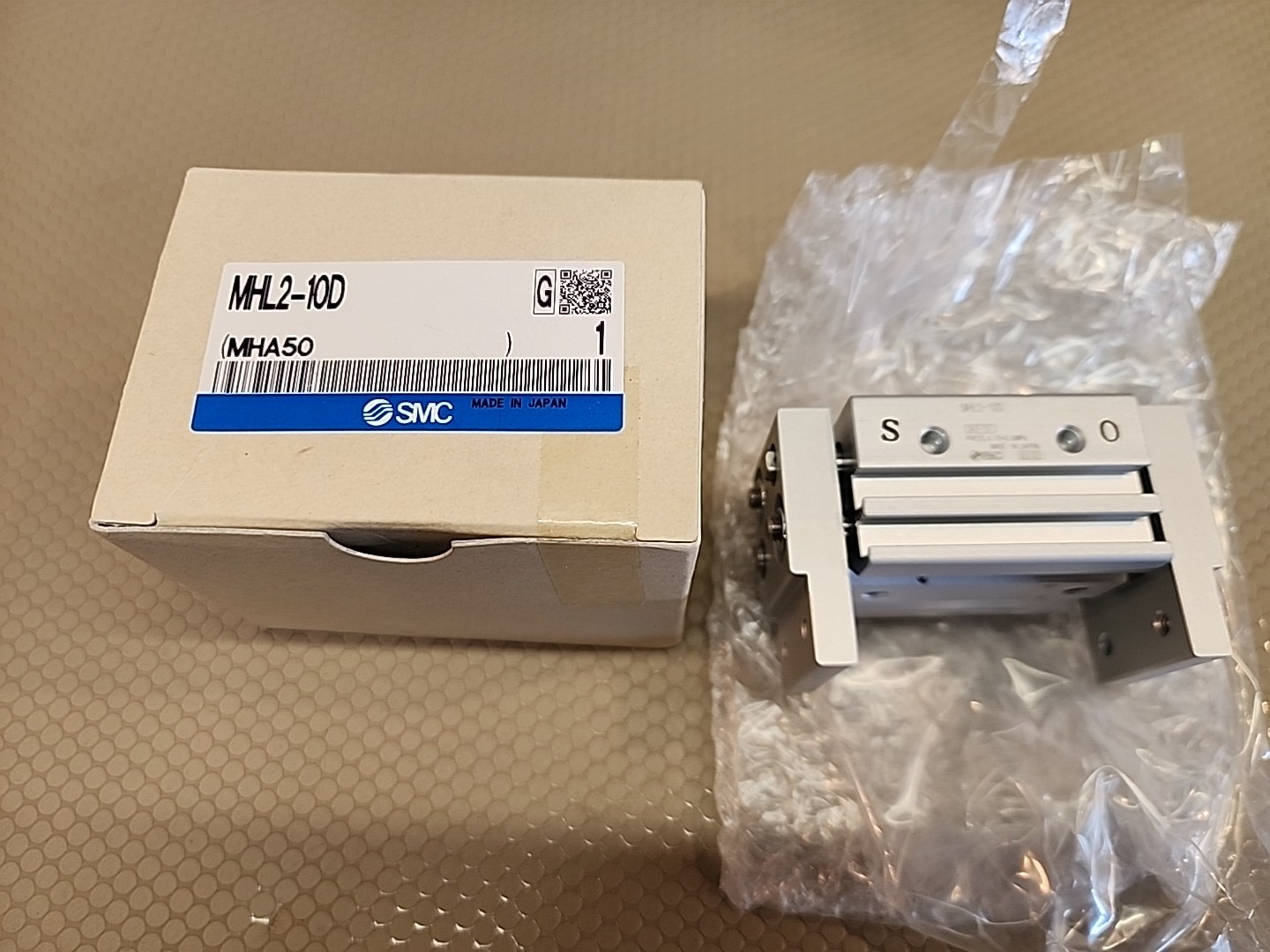 SMC MHL2-10D Parallel Finger Gripper Pneumatic Double-Acting Cylinder - NEW