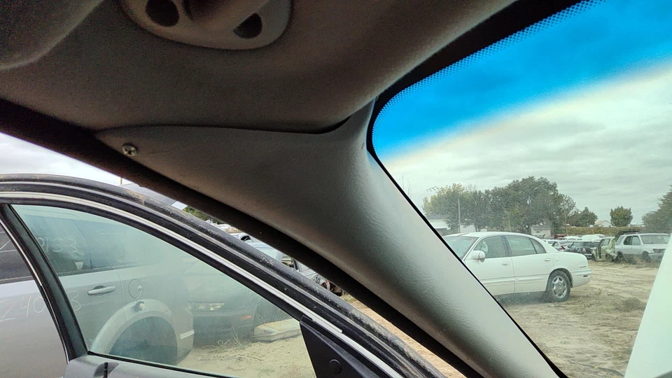 2005 Mercury Sable Driver 左 A 支柱装饰挡风玻璃柱板 Oem 灰色 — 第 2/4 张图片