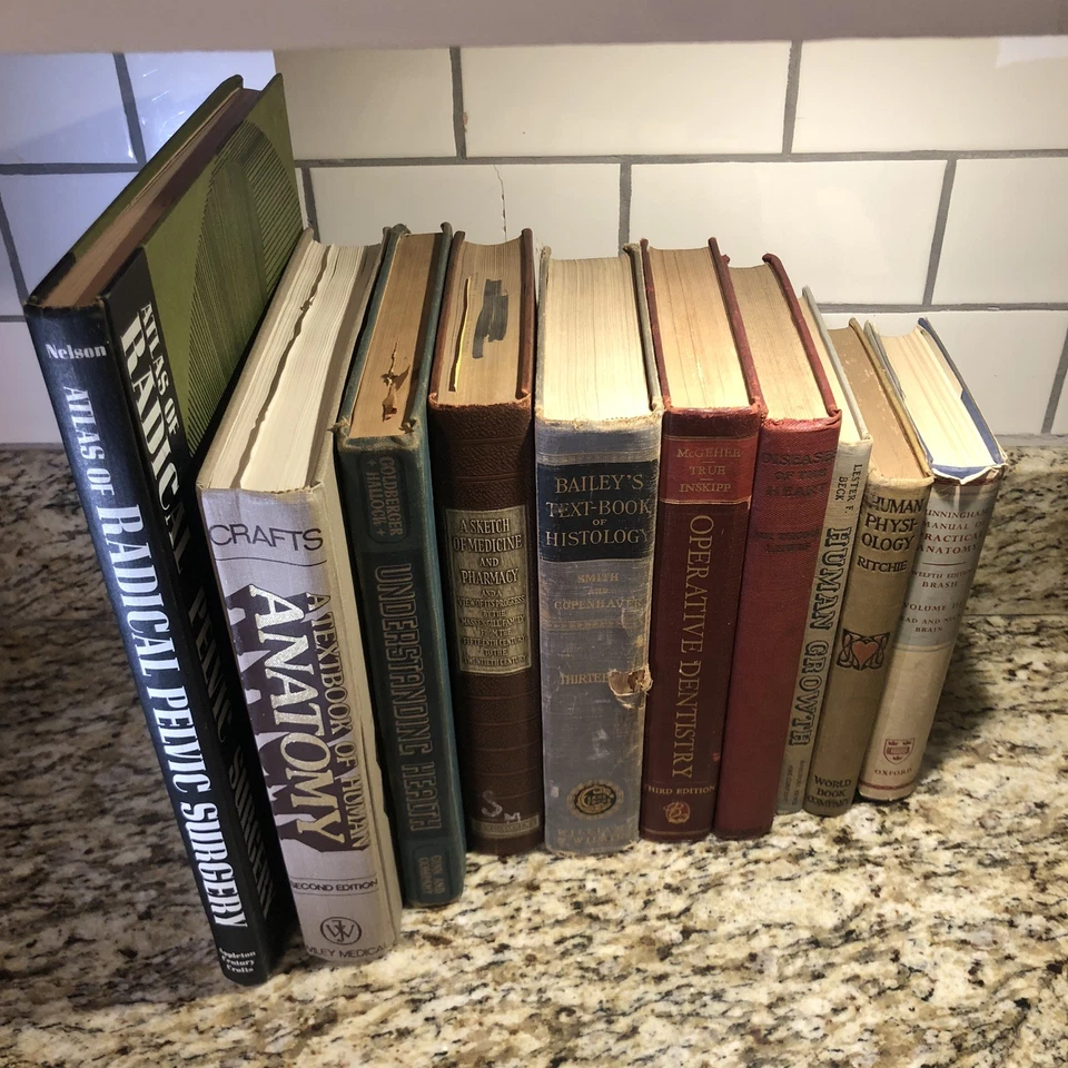 10 Book Lot Vintage Medical Books Props Decor Textbook Surgery, Medicine, Etc - Imagem 4 de 4