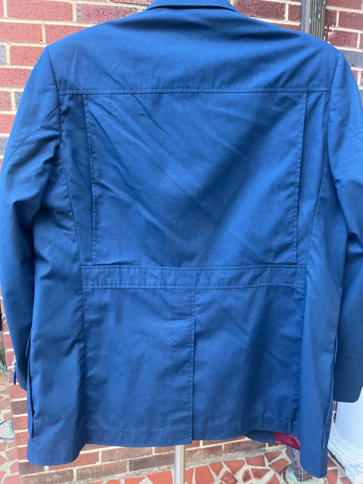 Norm Thompson Jacket Escape From The Ordinary 46L Travel Coat - product detail image 10
