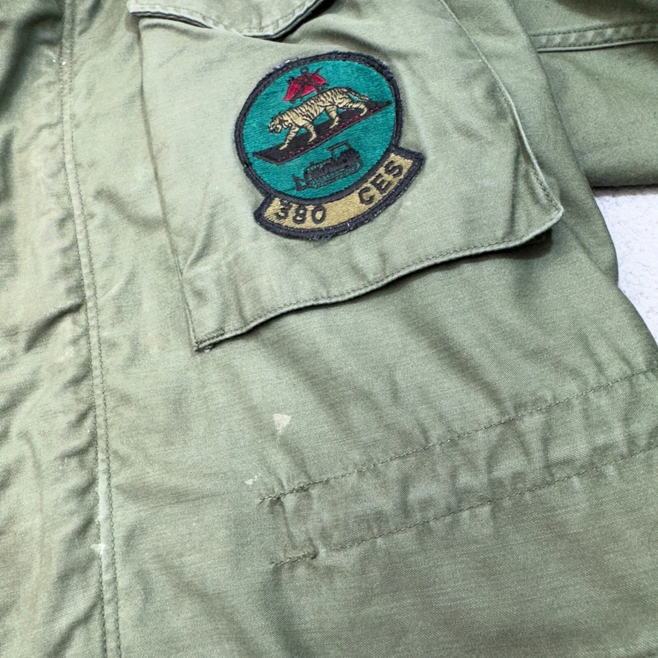 Chaqueta de la Fuerza Aérea de los Estados Unidos Hombres Pequeña M 65 Estratégica SAC Clima Frío Abrigo de Campo Años 80 Foto 2 de 4