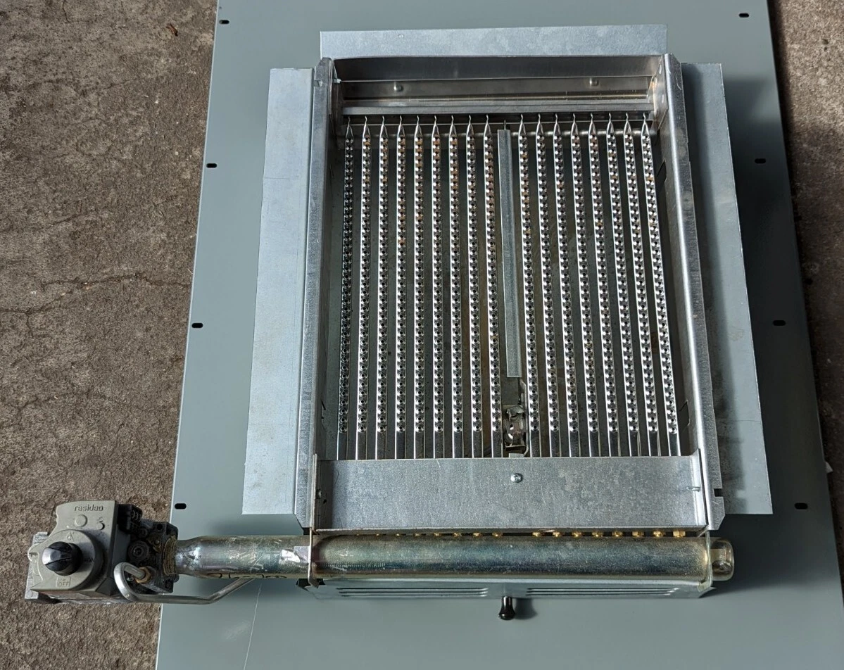 Rheem G76-200 Burner Assembly, Valve Included, Great Condition, Free  Shipping | eBay