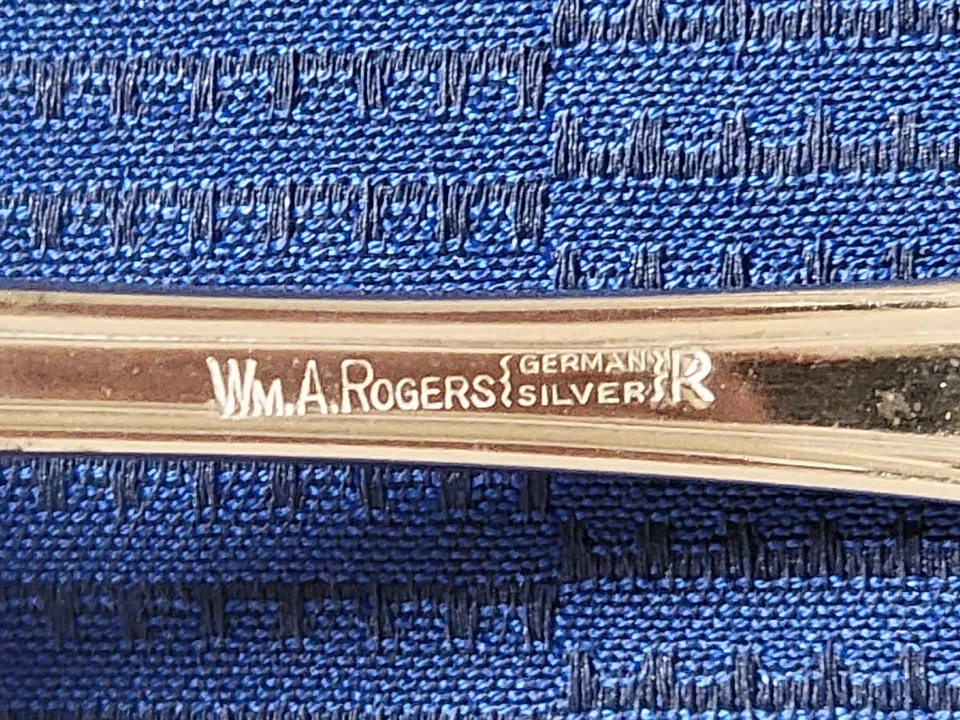 Wm. A. Rogers German 1912 "Violet" Pattern Serving Ladle - Image 3 of 4