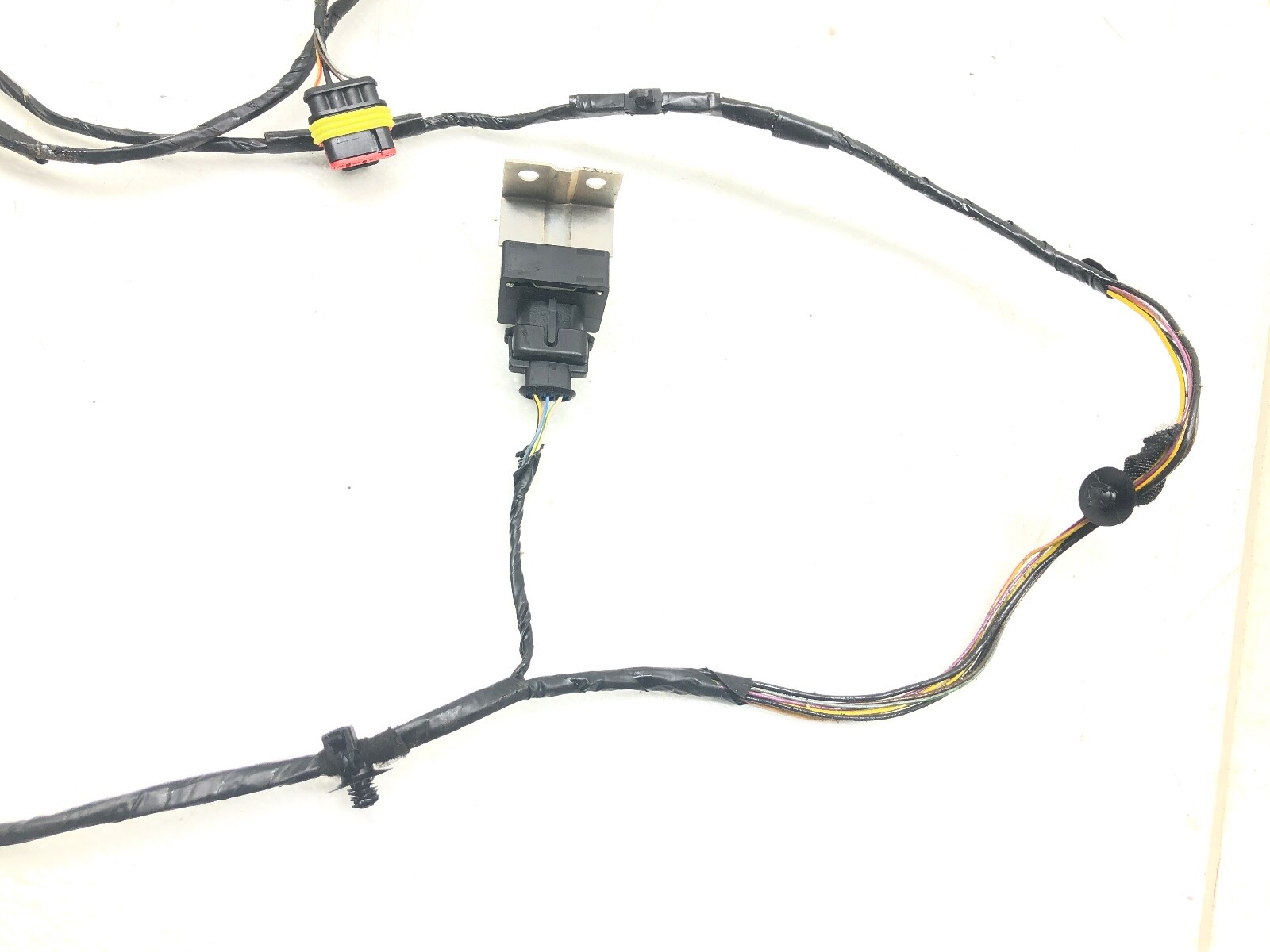 2014-2020 MASERATI QUATTROPORTE RIGHT PASS FRONT FUSE BOX W/ WIRING HARNESS #CUT