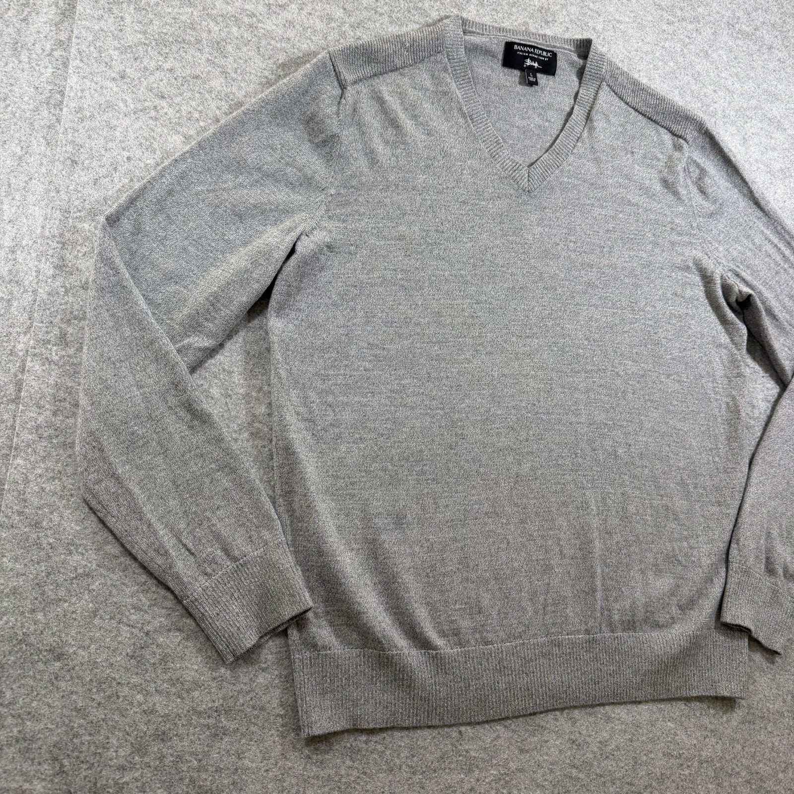 Banana Republic Merino Wool Sweater Mens L Light Gray V Neck Soft Knit Preppy thumbnail 11