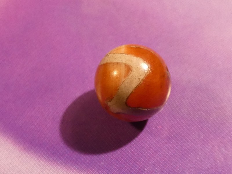 ANCIENT PYU KUSHAN LINE DECORATED ZIG ZAG BANDED AGATE BEAD 8.2 MM GORGEOUS