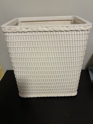 Vintage White Woven Wicker Trash Can Wastebasket Rectangle 12x10.5x7.5 