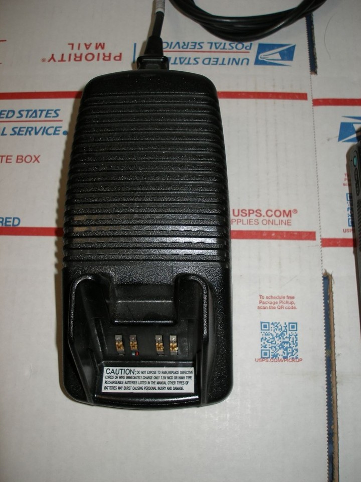 Radio Portable Motorola MTS2000 Flashport PJ501D - Avec Batterie Supplémentaire - Occasion