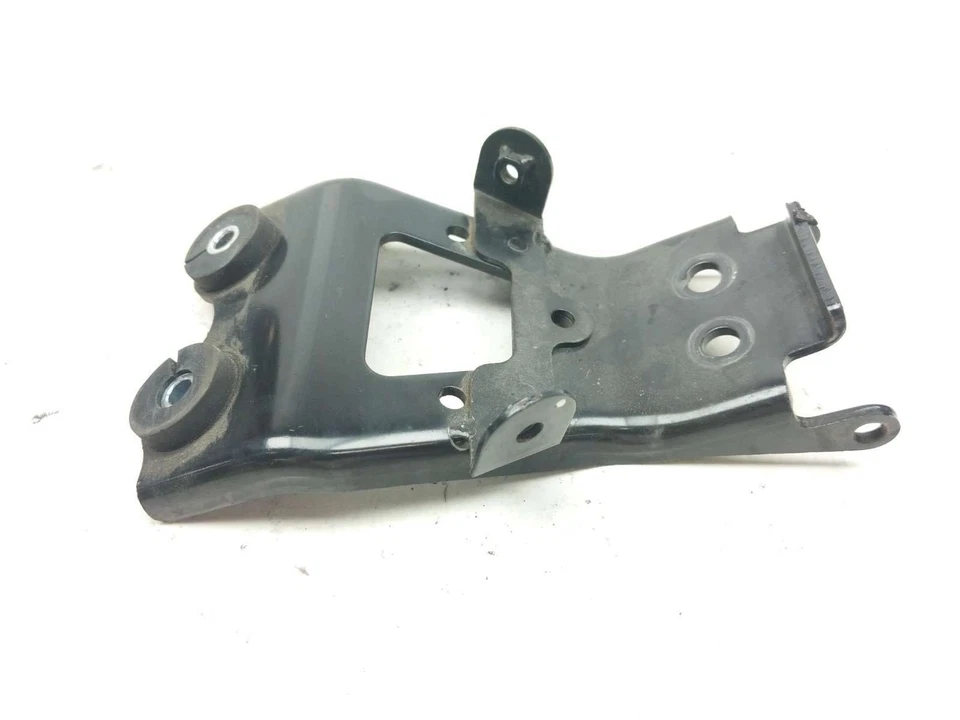 15 Yamaha YZF R3 Rear Gas Fuel Tank Reservoir Mount Bracket - Image 3 of 4