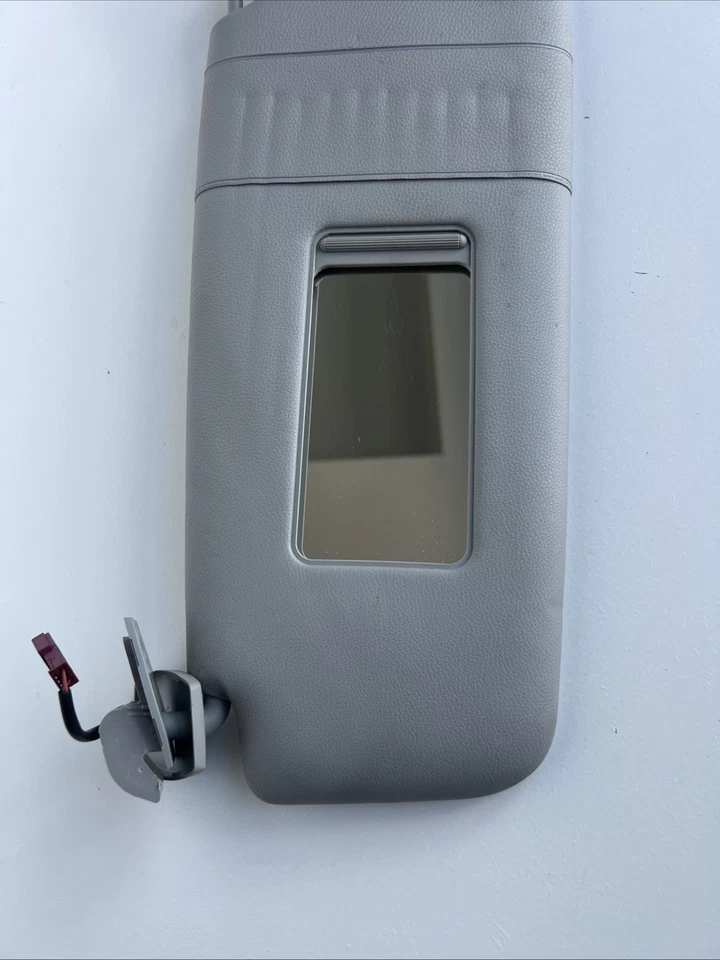 Оригинальный передний левый солнцезащитный козырек со стороны водителя для BMW 530i 525i 2004-2007 годов выпуска - Изображение 3 из 4