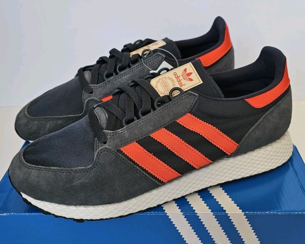 Adidas Forest Grove Carbono / Naranja Activo - Reino Unido 10,5 / EE. UU. 11 / EUR 45 1/3 BD7940