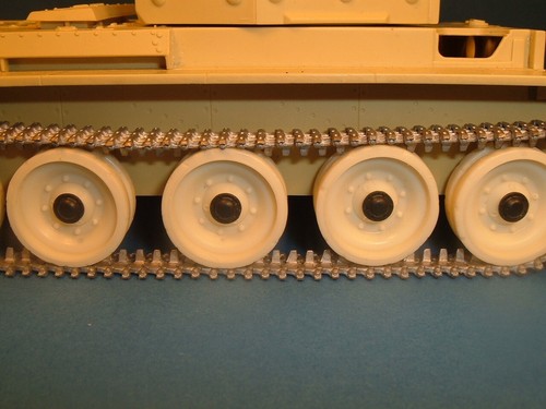 Sovereign 2000 - Cromwell / Challenger road wheel set distresse 1/35th - S2KA013 - Picture 4 of 10
