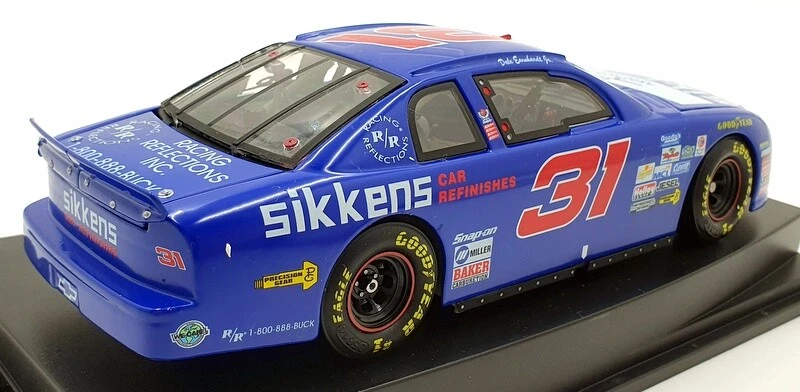 Revell 1/24 Scale RC249735215-3 1997 Sikkens Chevrolet Monte Carlo #31 - Image 2 of 4