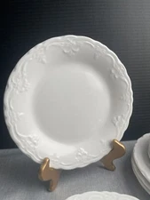 VERSAILLES Philippe Richard White (5) 8” Salad; (5) 6” Small Canapé Plates