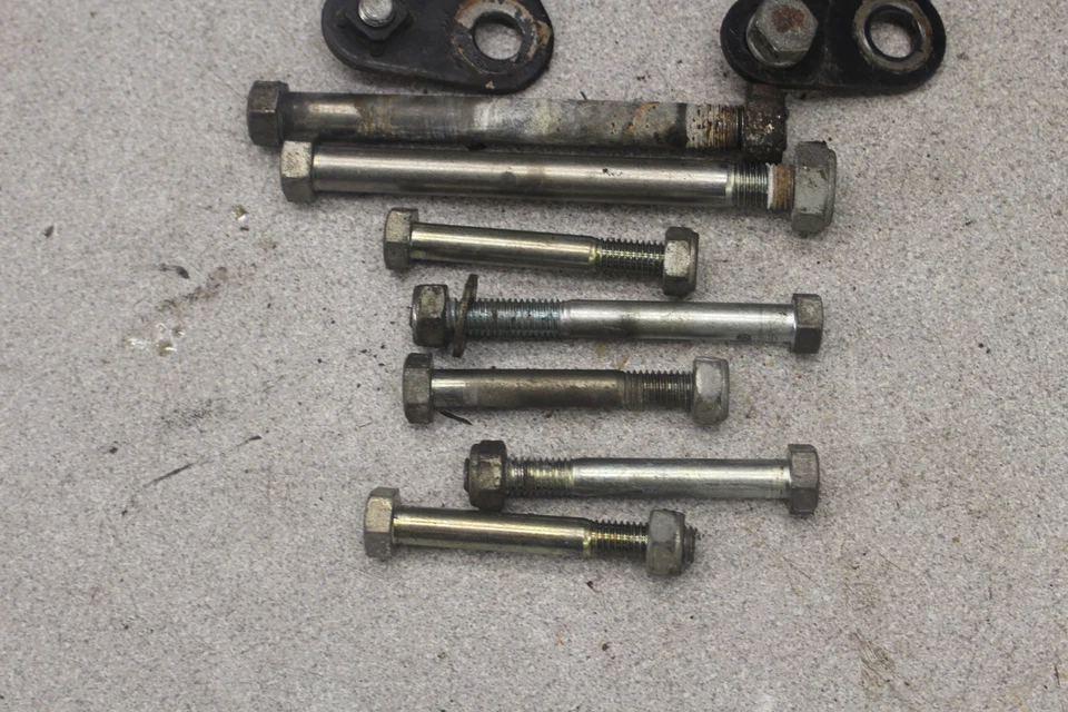 1977 Kawasaki KZ200A ENGINE MOUNTING BOLTS HARDWARE MOUNTS I7-0846.FD - Изображение 3 из 3