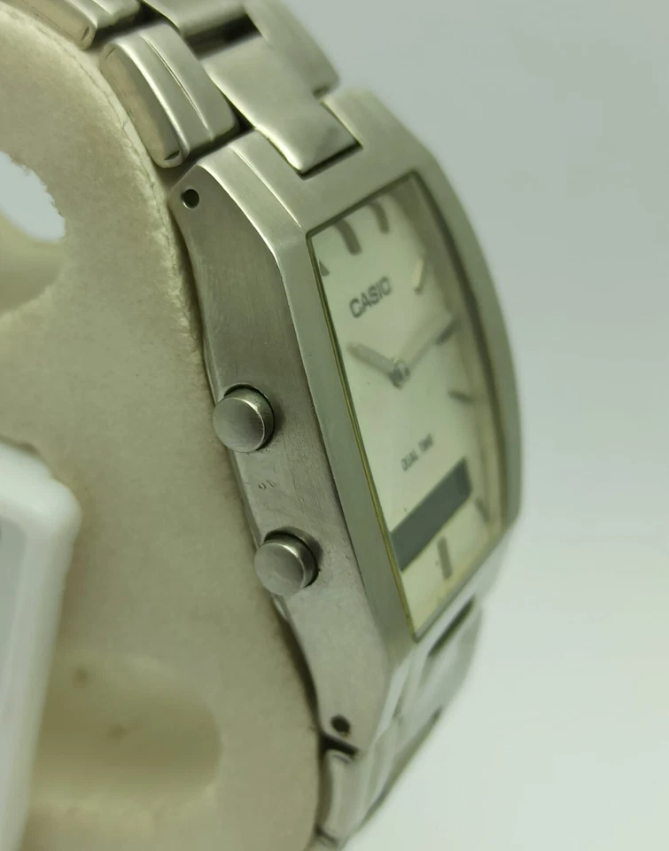 Casio Quartz MTA-2002D-1BDF Ana-Digi Vintage Men’s watch - Image 4 of 4