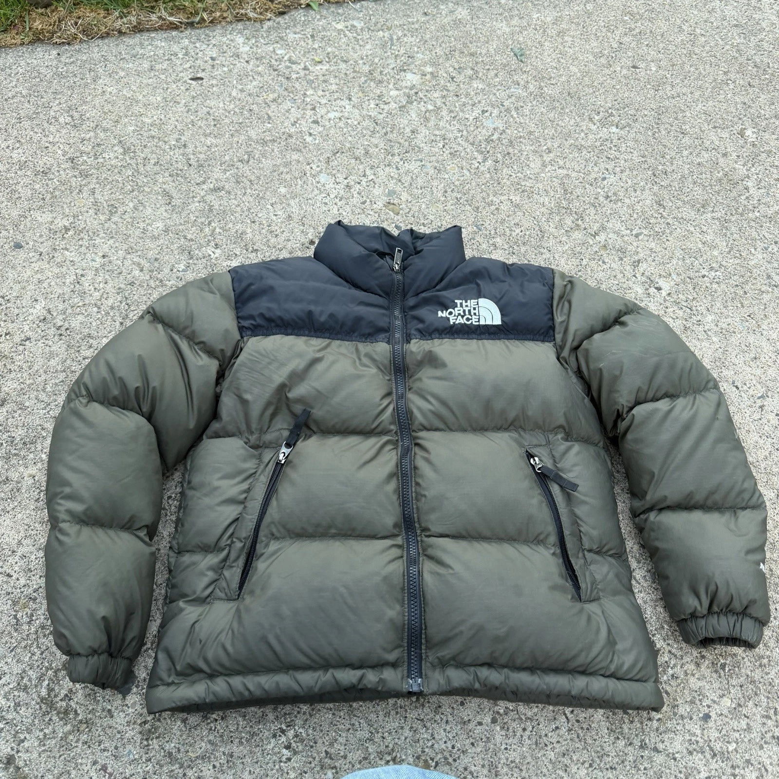The North Face Nuptse Jacket 700 Down Puffer Full Zip Outdoor Kids L Small Hole