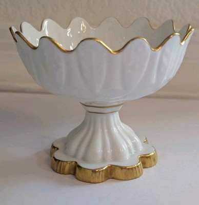 Bordallo Vintage Vista Alegre VA Portugal White Gold Scalloped Pedestal Bowl 