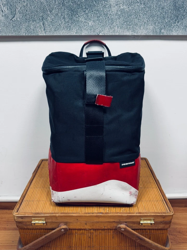 MOCHILA CLÁSICA FREIDAG F600 CARTER Negra Auténtica Talla Mediana Rara Foto 4 de 4