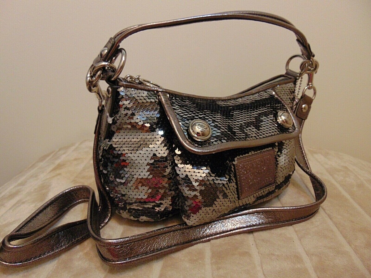 コーチ メッセンジャーバッグ ショルダーバッグ 16553 肩掛け Coach Poppy Silver Sequin Groovy Crossbody Bag #15381 Purse