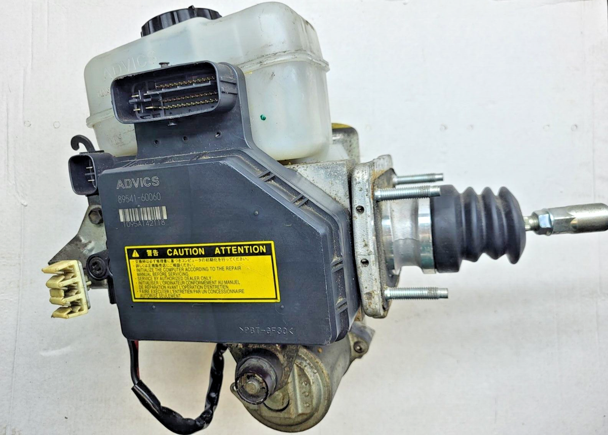 TOYOTA LAND CRUISER J120 89541-60060 ADVICS VSC ABS PUMP BRAKE