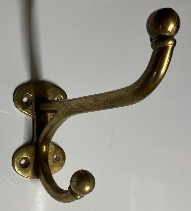 VINTAGE BRASS  DOUBLE COAT/HAT RACK/ WALL MOUNT
