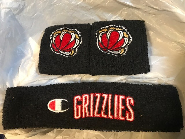 Picture 1 of 1