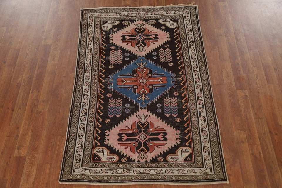 Старинный русский казахский восточный шерстяной ковер ручной вязки с геометрическим узором 4 фута x 5 футов - Изображение 2 из 4