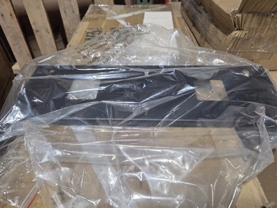 Gator GRW-VRM2U Rackworks Vertical Metal Wall Rack (2 RU) - B-Stock