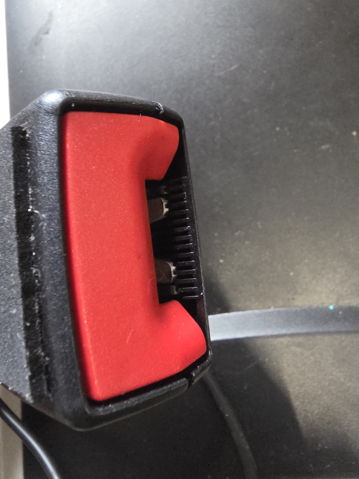 2015-2017 LAMBORGHINI AVENTADOR HURACAN LP610 FRONT RIGHT SEAT BELT BUCKLE BLACK
