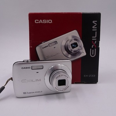 Casio Exilim EX Z33 Digitalkamera Silber Digicam 10.1 MP Zustand gut in OVP